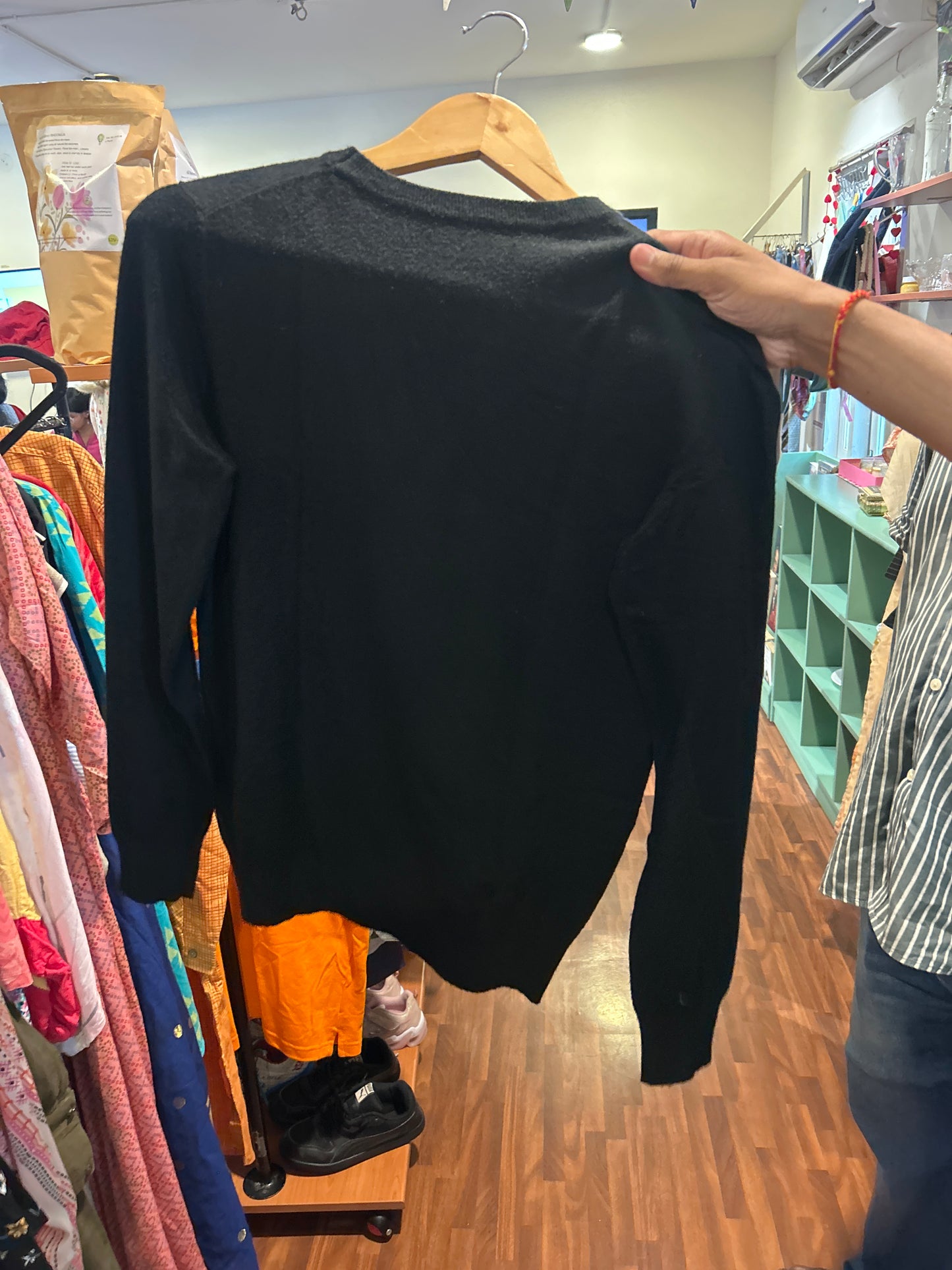Black - Round neck Sweat Tshirt