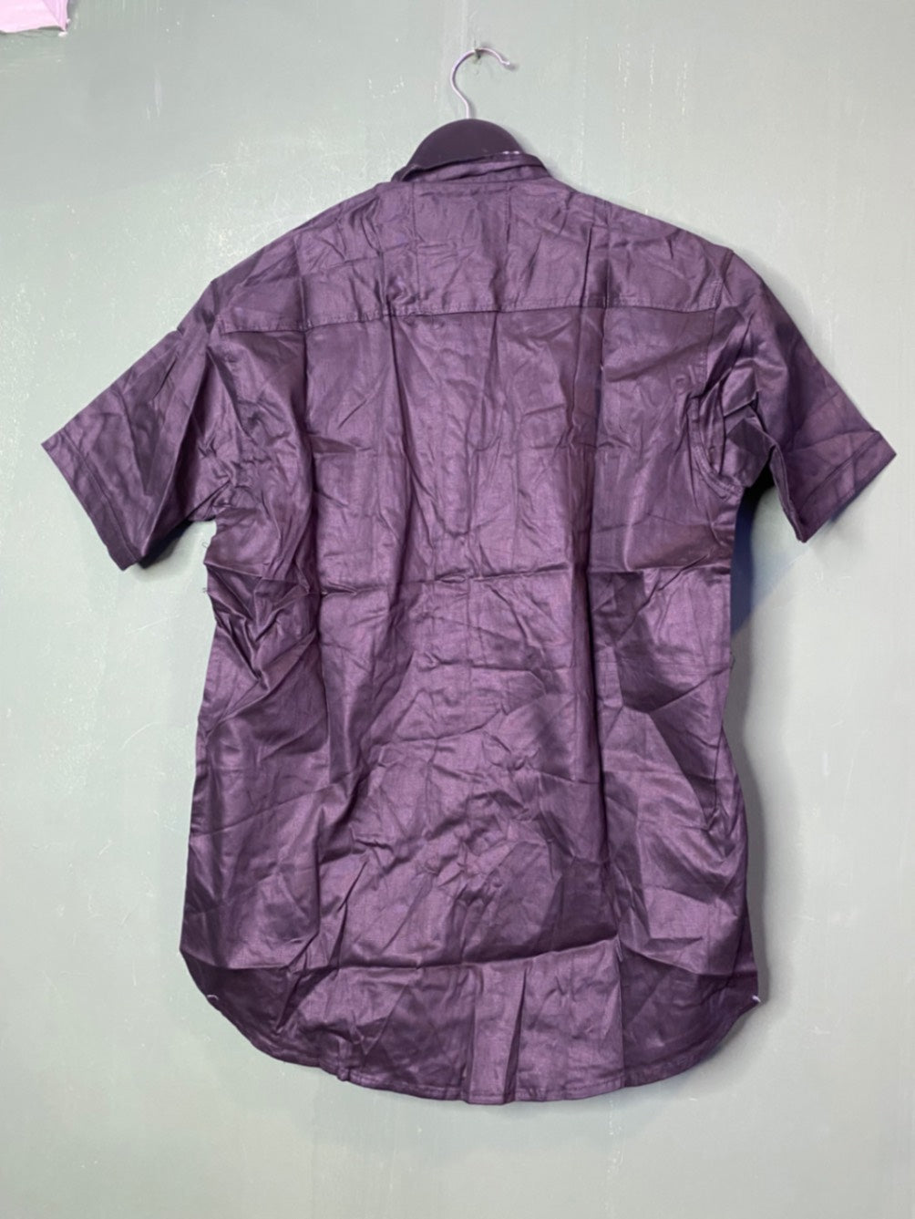 Black short sleeve shirt