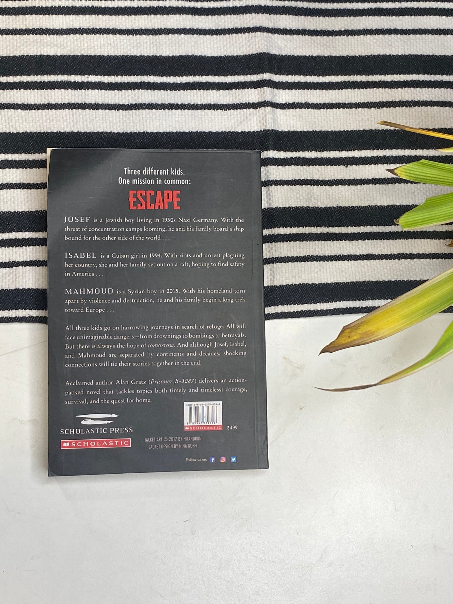 Refugee by Alan Gratz