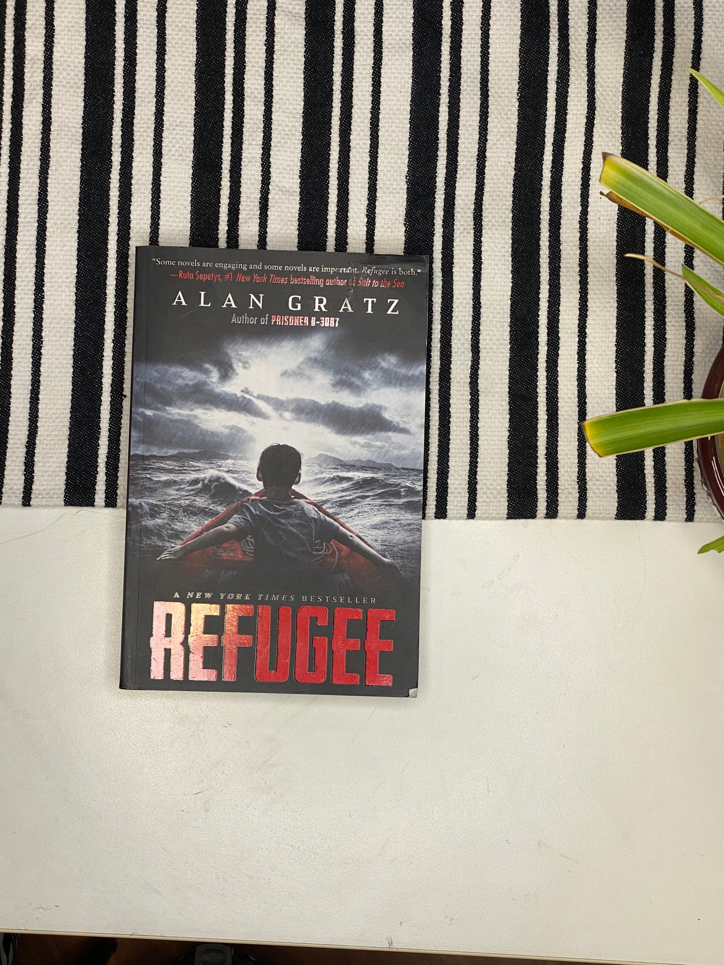 Refugee by Alan Gratz