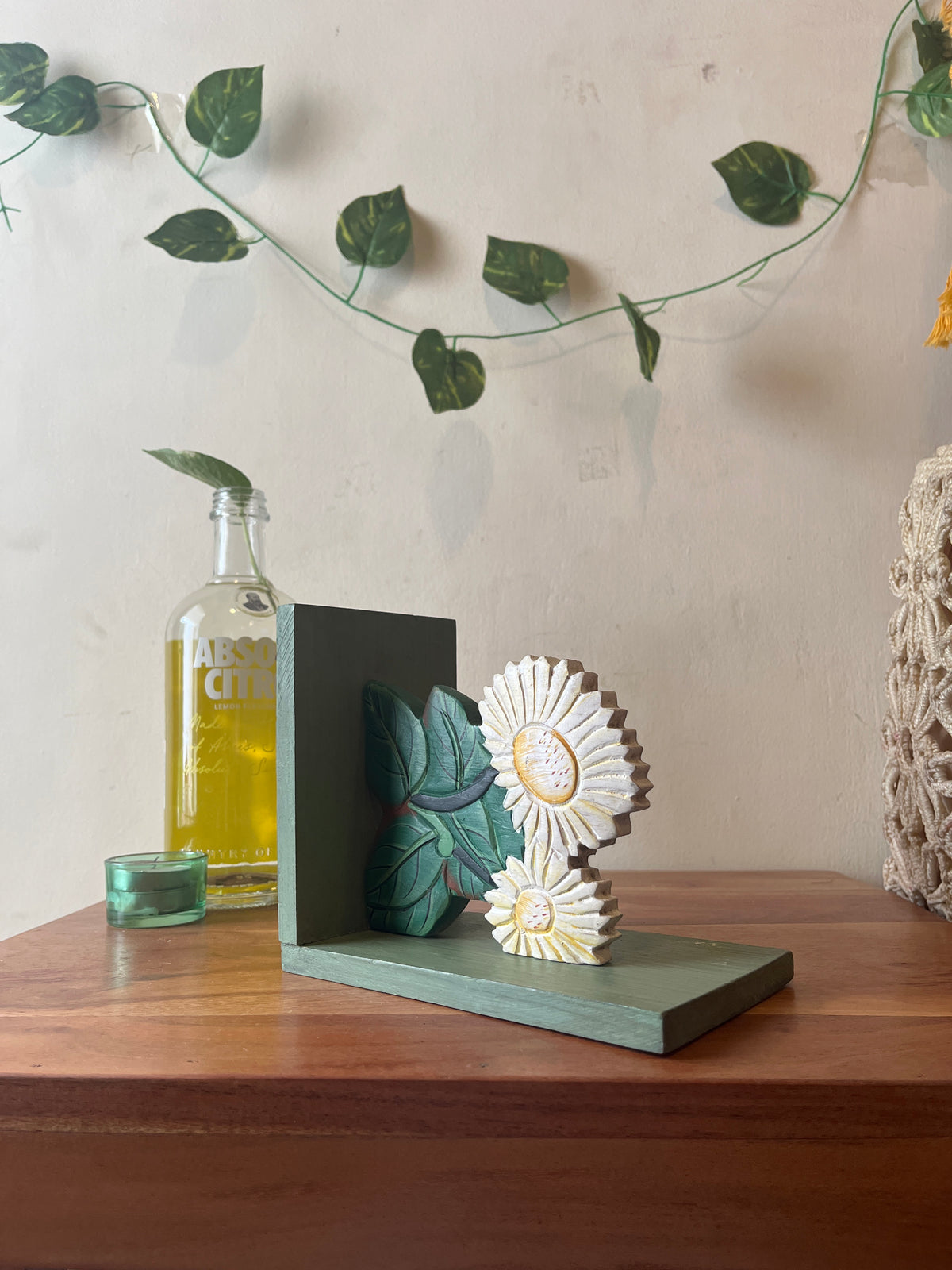 Daisy Flower Wooden Bookends